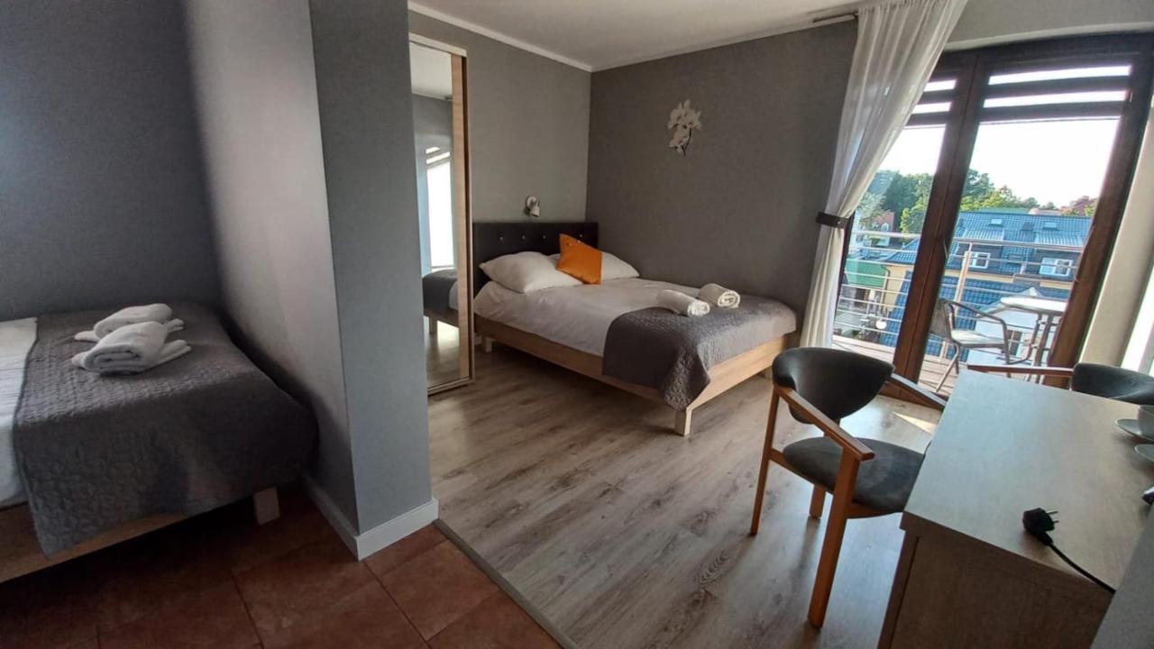 Reveliqa2 - Pokoje Goscinne I Apartamenty Pobierowo Kültér fotó