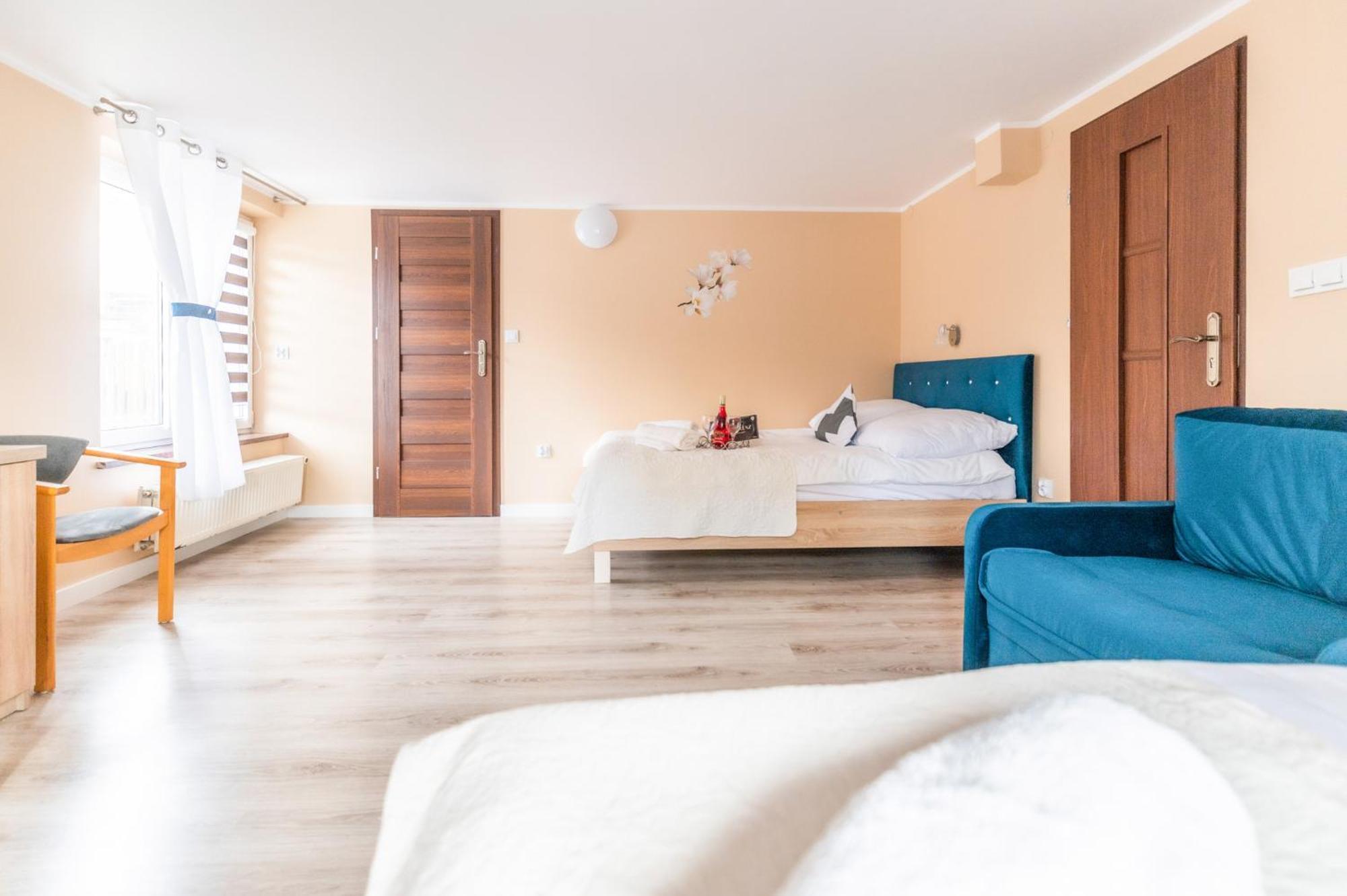Reveliqa2 - Pokoje Goscinne I Apartamenty Pobierowo Kültér fotó