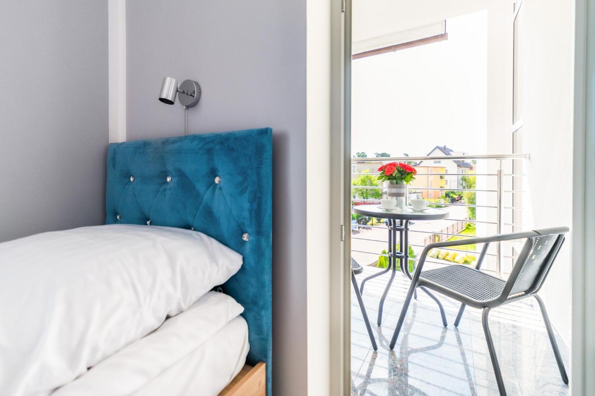 Reveliqa2 - Pokoje Goscinne I Apartamenty Pobierowo Kültér fotó