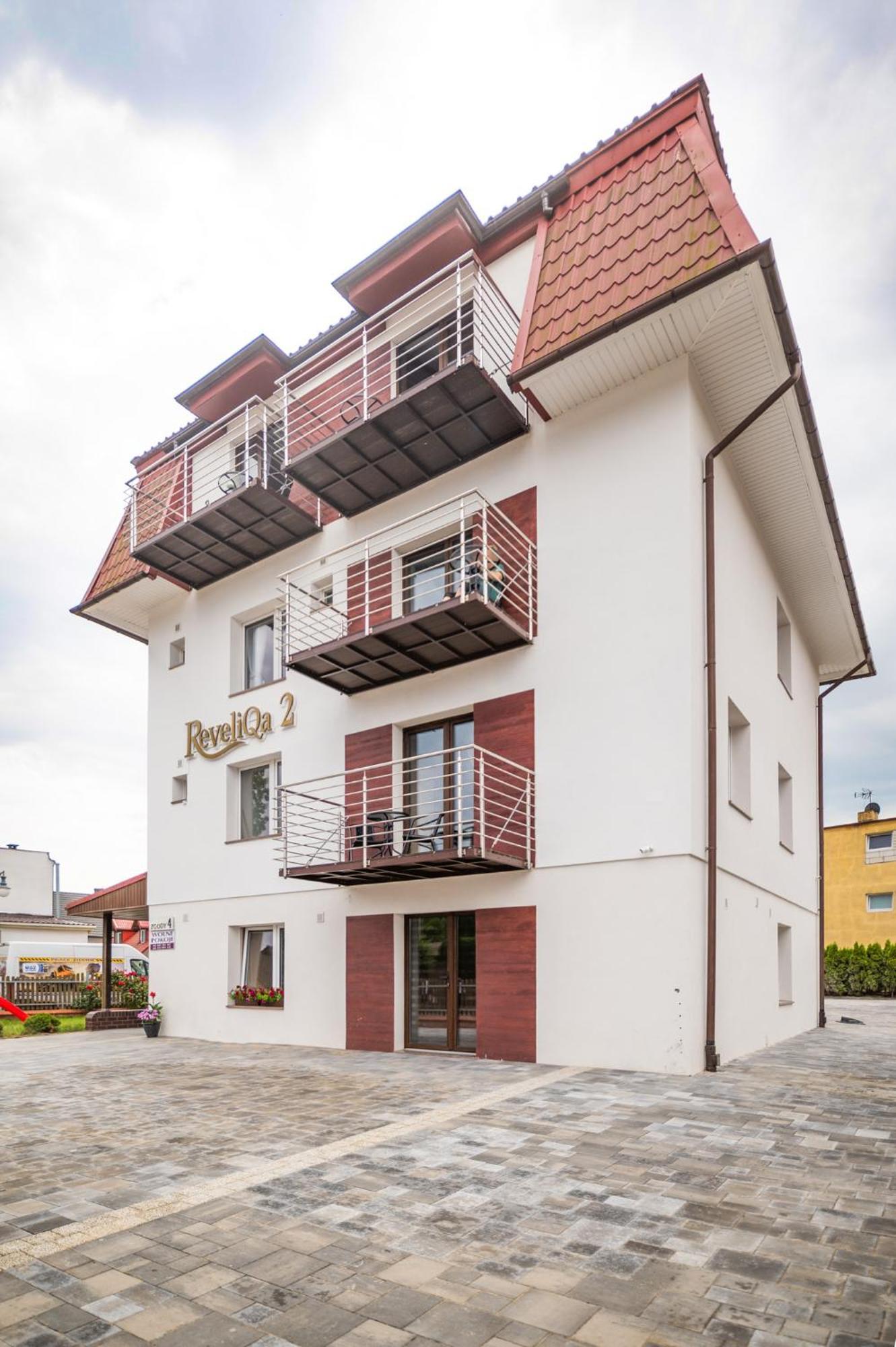 Reveliqa2 - Pokoje Goscinne I Apartamenty Pobierowo Kültér fotó