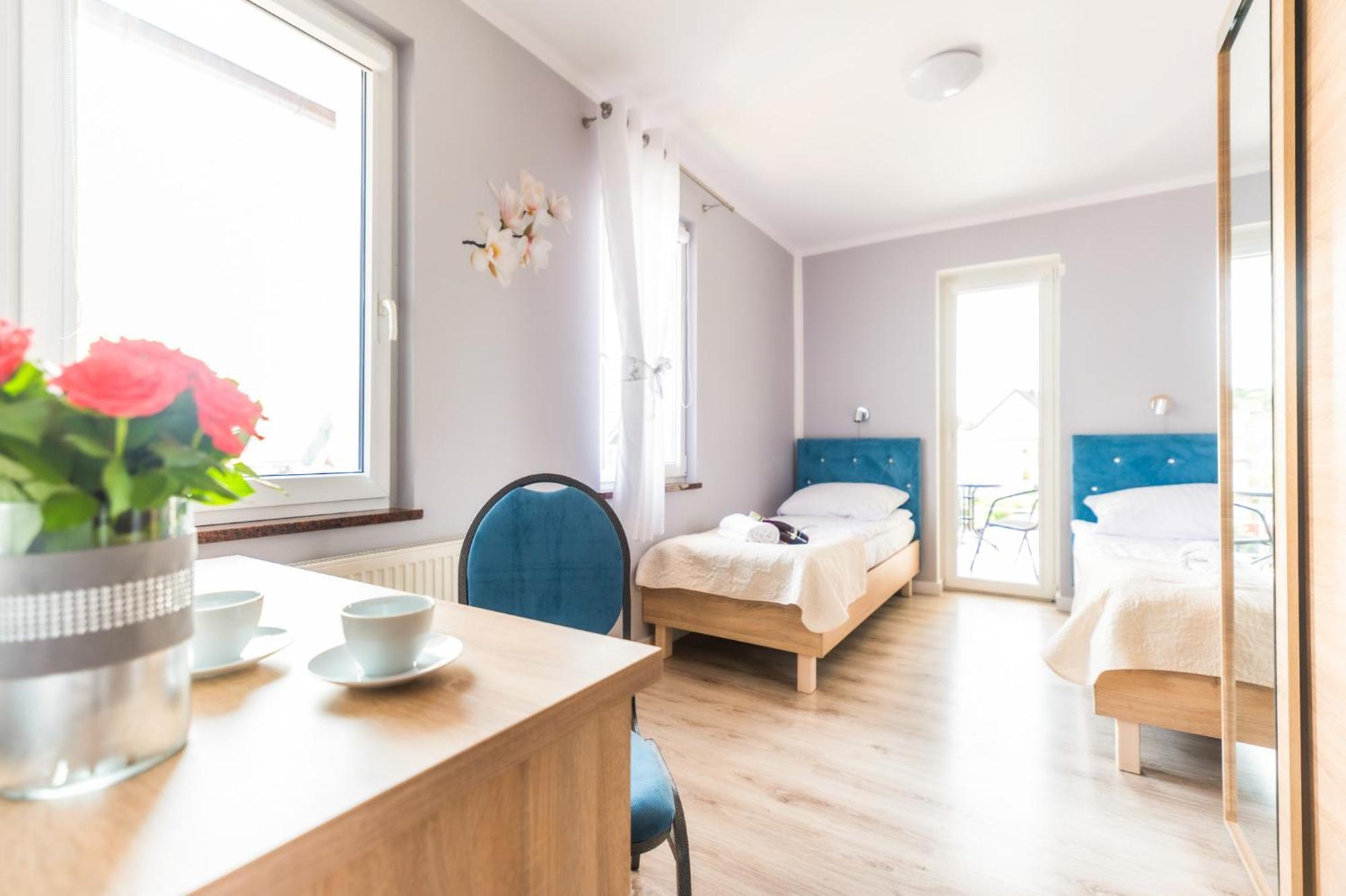 Reveliqa2 - Pokoje Goscinne I Apartamenty Pobierowo Kültér fotó
